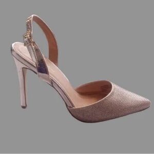 Chic Gold Slingback Heels